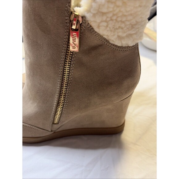 Unisa Wedge Tan Suede Ankle Winter Boots Women 8.5M Sherpa Lined Boho NEW - Picture 14 of 14